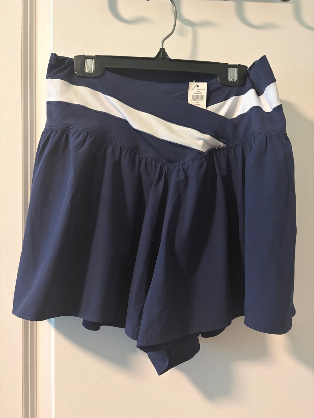 aerie Navy Skort with White Waistband Accent
